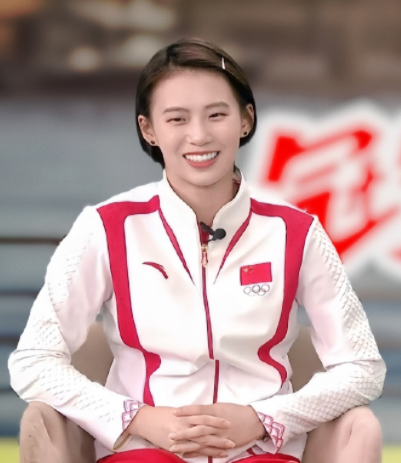 故事远比金