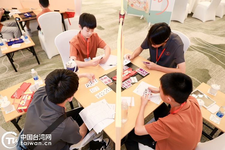 在比赛中结, Ozek, 国际桥艺基 在比赛中结, Ozek, 国际桥艺基