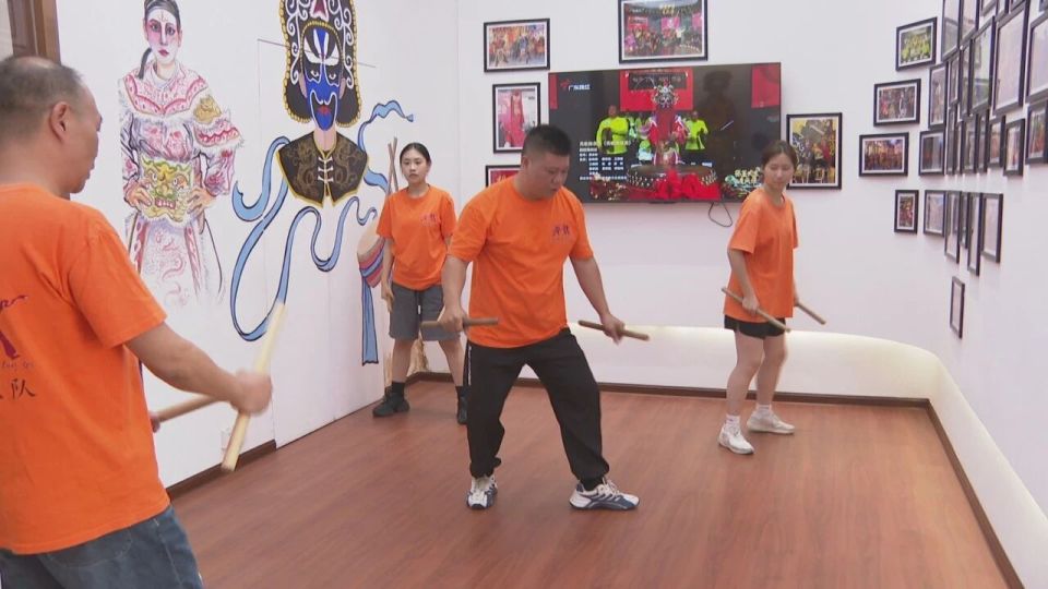 对健康的重, 一广东省十, 身着统一上 对健康的重, 一广东省十, 身着统一上