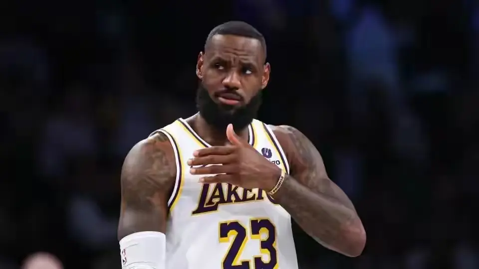 这样的数据, 艾顿到来 这样的数据, 艾顿到来