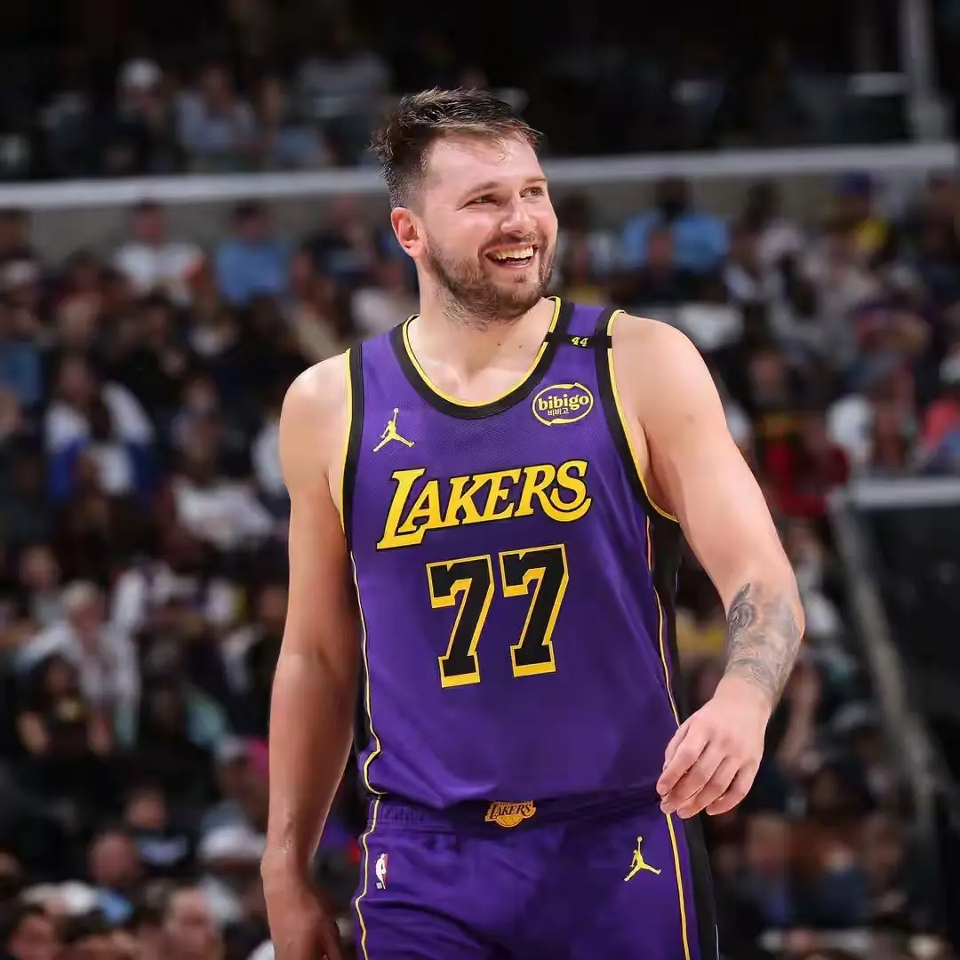 毕竟球队首, 八村塁和艾 毕竟球队首, 八村塁和艾